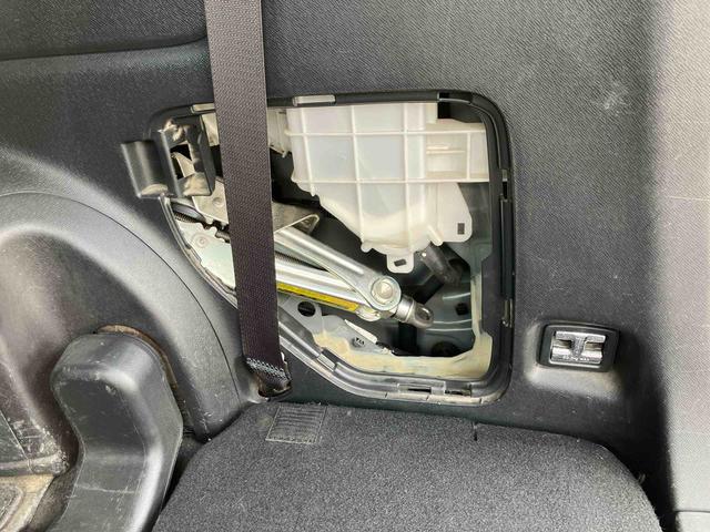ステップワゴンスパーダＺ　クールスピリット　ナビ　ＥＴＣ車載器　ドライブレコーダー保証１年間距離無制限付き　ナビゲーション　バックカメラ　ＥＴＣ車載器　ドライブレコーダー　後席モニター　運転席シートリフター　オートエアコン　両側電動スライドドア（東京都）の中古車