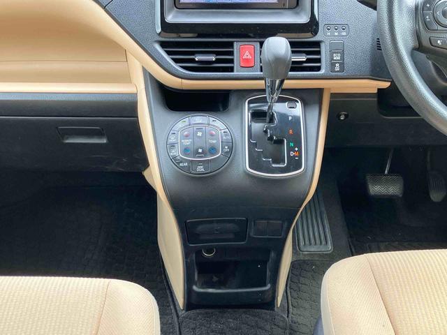 ノアＸ　ナビゲーション　ＥＴＣ車載器　ドライブレコーダー保証１年間距離無制限付き　ナビゲーション　ＥＴＣ車載器　ドライブレコーダー　バックカメラ　運転席シートリフター　両側電動スライドドア　キーフリーシステム（東京都）の中古車