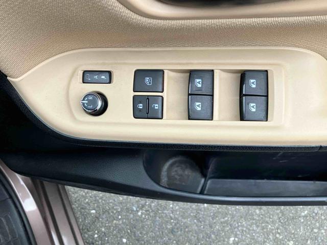 ノアＸ　ナビゲーション　ＥＴＣ車載器　ドライブレコーダー保証１年間距離無制限付き　ナビゲーション　ＥＴＣ車載器　ドライブレコーダー　バックカメラ　運転席シートリフター　両側電動スライドドア　キーフリーシステム（東京都）の中古車