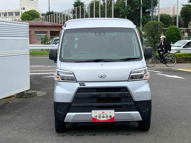 ハイゼットカーゴデラックス　ドライブレコーダー　リヤベンチシートまごころ保証　１年間・走行距離無制限付き　ＬＥＤヘッドランプ　ドライブレコーダー　リヤベンチシート　前席パワーウインドウ　キーレスエントリー　エアコン　オーバーヘッドシェルフ（東京都）の中古車