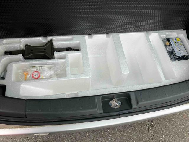 デリカＤ：２Ｓ　ナビゲーション　ＥＴＣ車載器　電動格納ドアミラー保証１年間距離無制限付き　電動格納ドアミラー　ナビゲーション　ＥＴＣ車載器　オートエアコン　オートライト　両側電動スライドドア　オートクルーズコントロール　キーフリーシステム（東京都）の中古車