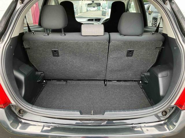 ヴィッツＦ　ナビゲーション　ＥＴＣ車載器　電動格納ドアミラー保証１年間距離無制限付き　ナビゲーション　ＥＴＣ車載器　運転席シートリフター　電動格納ドアミラー　パワーウインドウ　キーフリーシステム（東京都）の中古車