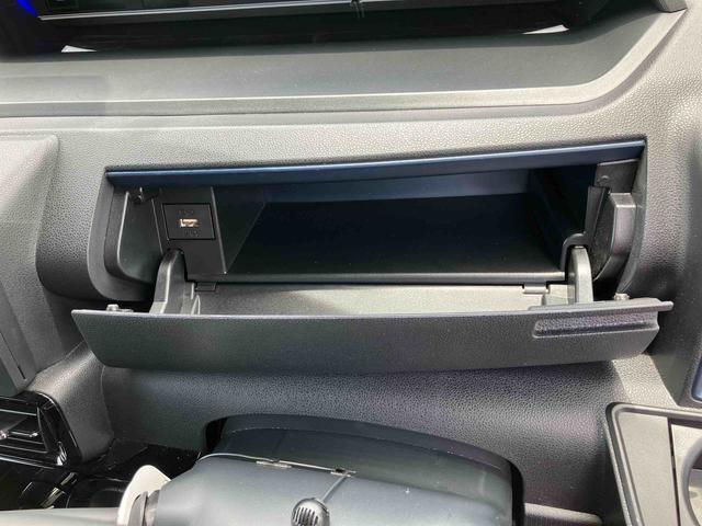 タントカスタムＲＳ　純正ナビ　ＥＴＣ車載器　ドライブレコーダー保証１年間距離無制限付き　純正ナビゲーション　ＥＴＣ車載器　ドライブレコーダー　ＵＳＢ電源ソケット　Ｂｌｕｅｔｏｏｔｈ接続　パノラマモニター　運転席シートリフター　キーフリーシステム　シートヒーター（東京都）の中古車