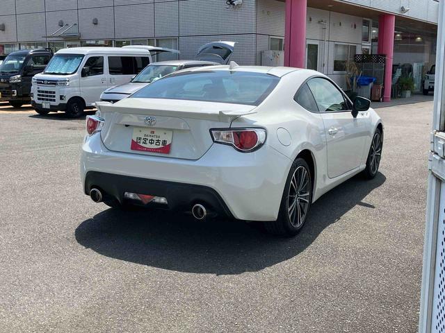 ８６ＧＴリミテッド　純正ナビ　ＥＴＣ車載器　キーフリーまごころ保証　１年間・走行距離無制限付き　純正ナビ　ＥＴＣ車載器　キーフリーシステム　シートヒーター　オートライト　オートクルーズコントロール　運転席シートリフター（東京都）の中古車