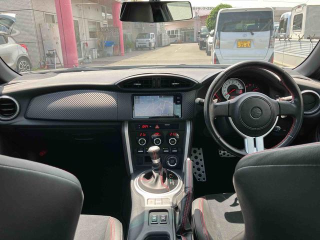 ８６ＧＴリミテッド　純正ナビ　ＥＴＣ車載器　キーフリーまごころ保証　１年間・走行距離無制限付き　純正ナビ　ＥＴＣ車載器　キーフリーシステム　シートヒーター　オートライト　オートクルーズコントロール　運転席シートリフター（東京都）の中古車