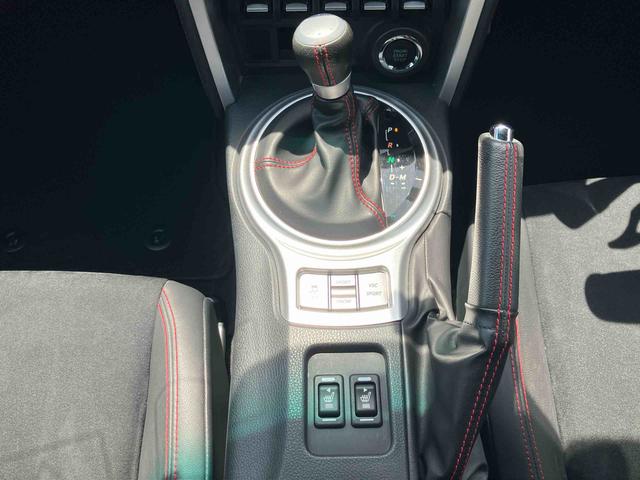 ８６ＧＴリミテッド　純正ナビ　ＥＴＣ車載器　キーフリーまごころ保証　１年間・走行距離無制限付き　純正ナビ　ＥＴＣ車載器　キーフリーシステム　シートヒーター　オートライト　オートクルーズコントロール　運転席シートリフター（東京都）の中古車