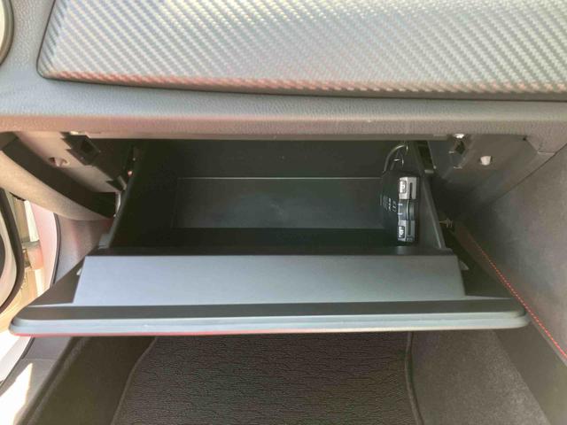 ８６ＧＴリミテッド　純正ナビ　ＥＴＣ車載器　キーフリーまごころ保証　１年間・走行距離無制限付き　純正ナビ　ＥＴＣ車載器　キーフリーシステム　シートヒーター　オートライト　オートクルーズコントロール　運転席シートリフター（東京都）の中古車