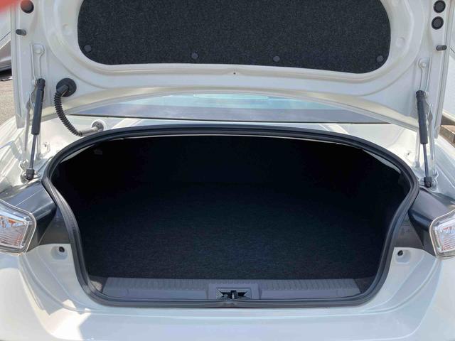 ８６ＧＴリミテッド　純正ナビ　ＥＴＣ車載器　キーフリーまごころ保証　１年間・走行距離無制限付き　純正ナビ　ＥＴＣ車載器　キーフリーシステム　シートヒーター　オートライト　オートクルーズコントロール　運転席シートリフター（東京都）の中古車