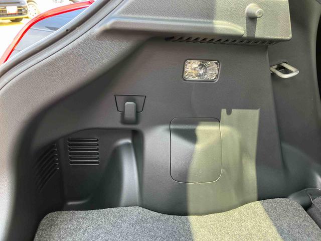 スイフトスポーツベースグレード　ナビ　ＥＴＣ　ドライブレコーダーまごころ保証　１年間・走行距離無制限付き　ナビゲーション　ＥＴＣ車載器　ドライブレコーダー　全方位カメラ　運転席シートヒーター　オートエアコン　デジタルインナーミラー　オートクルーズコントロール（東京都）の中古車