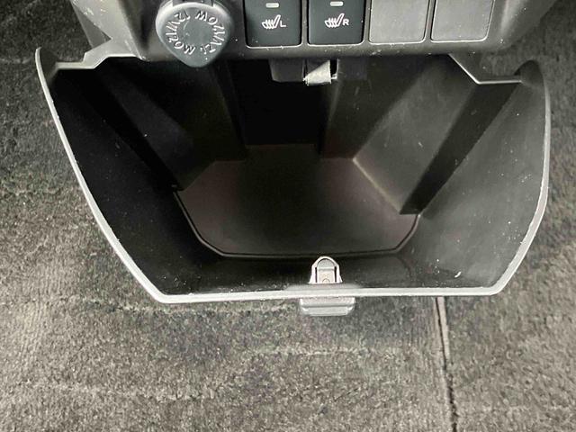 タンクカスタムＧ−Ｔ　純正ナビ　ＥＴＣ車載器　バックカメラ保証　まごころ保証　１年間・走行距離無制限付き　純正７インチナビ　ＥＴＣ車載器　バックカメラ　両側電動スライドドア　ＬＥＤヘッドランプ　ウォークスルー　アルミホイール　オートクルーズコントロール（東京都）の中古車