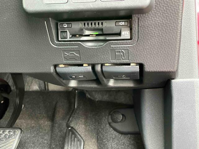 タンクカスタムＧ−Ｔ　純正ナビ　ＥＴＣ車載器　バックカメラ保証　まごころ保証　１年間・走行距離無制限付き　純正７インチナビ　ＥＴＣ車載器　バックカメラ　両側電動スライドドア　ＬＥＤヘッドランプ　ウォークスルー　アルミホイール　オートクルーズコントロール（東京都）の中古車