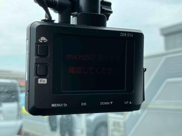 ラクティスＸ　ナビゲーション　ＥＴＣ車載器　バックカメラ保証　まごころ保証　１年間・走行距離無制限付き　キーレスエントリー　バックカメラ　ＥＴＣ車載器　ナビゲーション　電動格納ドアミラー（東京都）の中古車