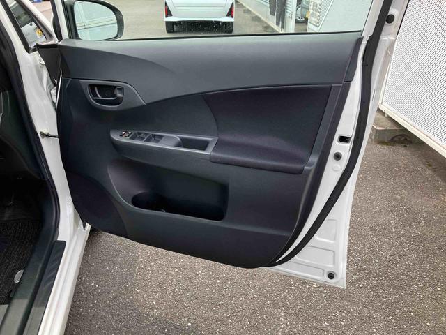 ラクティスＸ　ナビゲーション　ＥＴＣ車載器　バックカメラ保証　まごころ保証　１年間・走行距離無制限付き　キーレスエントリー　バックカメラ　ＥＴＣ車載器　ナビゲーション　電動格納ドアミラー（東京都）の中古車