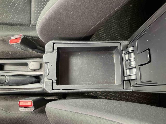 カローラフィールダー１．５Ｇ　ナビゲーション　ＥＴＣ車載器　キーレス保証１年間距離無制限付き　ナビゲーション　ＥＴＣ車載器　バックカメラ　Ｂｌｕｅｔｏｏｔｈ接続　キーレスエントリー　オートエアコン（東京都）の中古車