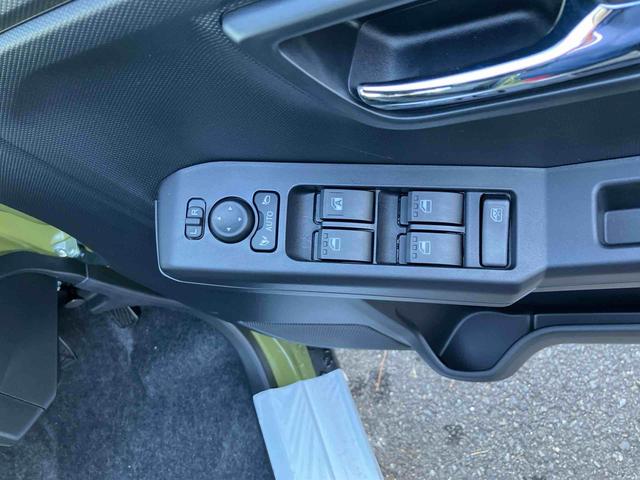 タフトＧターボ　クロムベンチャー　届け出済み未使用車登録済み未使用車　クロムベンチャーモデル　インタークーラーターボ　バックカメラ　両席シートヒーター　アダプティブクルーズコントロール　レーンキープコントロール　電動パーキングブレーキ　コーナーセンサー（東京都）の中古車