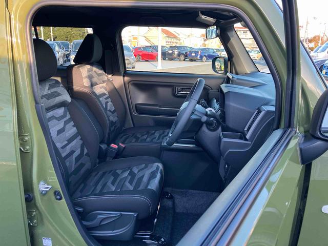 タフトＧターボ　クロムベンチャー　届け出済み未使用車登録済み未使用車　クロムベンチャーモデル　インタークーラーターボ　バックカメラ　両席シートヒーター　アダプティブクルーズコントロール　レーンキープコントロール　電動パーキングブレーキ　コーナーセンサー（東京都）の中古車