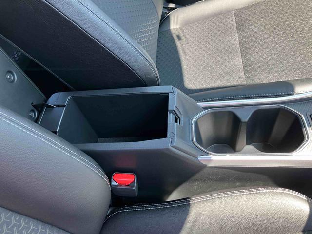 ロッキープレミアムＧ　ＨＥＶ保証　新車保証・まごころ保証　１年間・走行距離無制限付き（東京都）の中古車