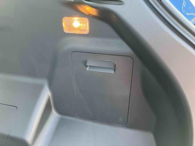 ロッキープレミアムＧ　ＨＥＶ保証　新車保証・まごころ保証　１年間・走行距離無制限付き（東京都）の中古車