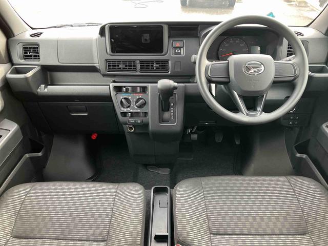 ハイゼットカーゴクルーズ 届け出済み未使用車 キーフリーシステムFR専用CVT 電動格納式ミラー LEDヘッドランプ&LEDフォグランプ オーバーヘッドコンソール 6コーナーセンサー キーフリーシステム&プッシュボタンスタート LED大型荷室灯 12インチタイヤ(東京都)の中古車