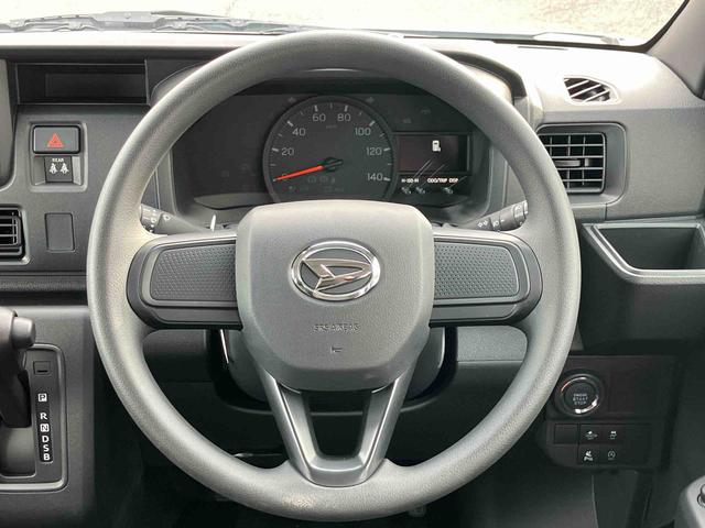 ハイゼットカーゴクルーズ 届け出済み未使用車 キーフリーシステムFR専用CVT 電動格納式ミラー LEDヘッドランプ&LEDフォグランプ オーバーヘッドコンソール 6コーナーセンサー キーフリーシステム&プッシュボタンスタート LED大型荷室灯 12インチタイヤ(東京都)の中古車