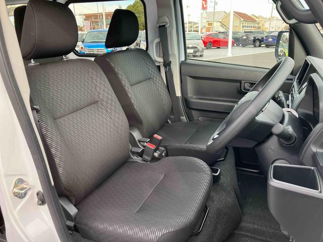 ハイゼットカーゴクルーズ 届け出済み未使用車 キーフリーシステムFR専用CVT 電動格納式ミラー LEDヘッドランプ&LEDフォグランプ オーバーヘッドコンソール 6コーナーセンサー キーフリーシステム&プッシュボタンスタート LED大型荷室灯 12インチタイヤ(東京都)の中古車