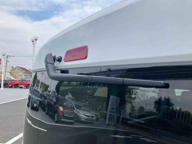 ハイゼットカーゴクルーズ 届け出済み未使用車 キーフリーシステムFR専用CVT 電動格納式ミラー LEDヘッドランプ&LEDフォグランプ オーバーヘッドコンソール 6コーナーセンサー キーフリーシステム&プッシュボタンスタート LED大型荷室灯 12インチタイヤ(東京都)の中古車