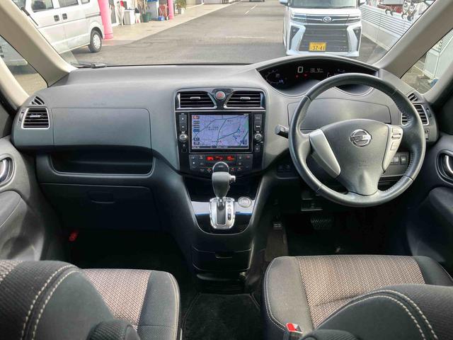 セレナハイウェイスター　Ｖセレクション＋セーフティ　ＳＨＶ保証　まごころ保証　１年間・走行距離無制限付き（東京都）の中古車