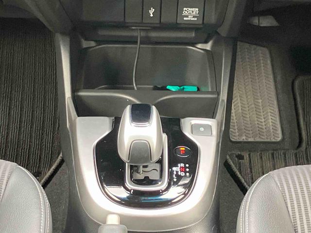 フィットハイブリッドＬ　ホンダセンシング保証　まごころ保証　１年間・走行距離無制限付き（東京都）の中古車
