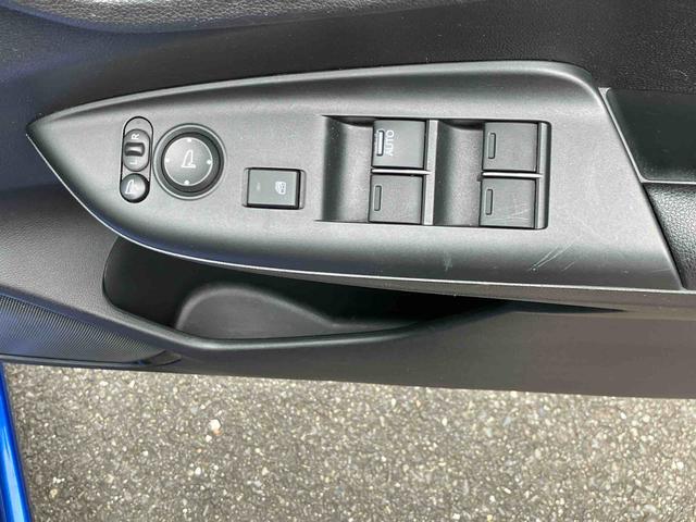 フィットハイブリッドＬ　ホンダセンシング保証　まごころ保証　１年間・走行距離無制限付き（東京都）の中古車