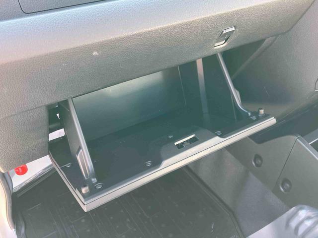 ハイゼットトラックスタンダード車検整備２年付き　ＦＲ専用ＣＶＴ　パートタイム４輪駆動　マルチリフレクターヘッドランプ　ＡＭ／ＦＭ付きラジオ　６コーナーセンサー　三方開き　荷台フロア長２０３０ｍｍ　荷台幅１４１０ｍｍ　オートライト（東京都）の中古車