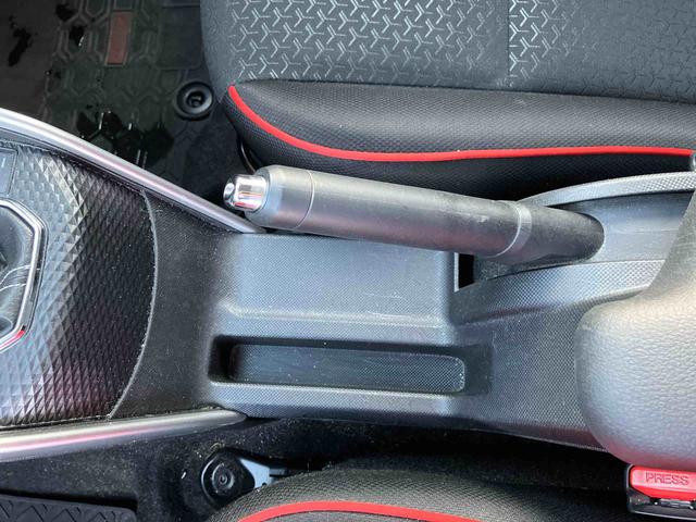 ロッキーG車検整備2年付き パノラマモニター対応カメラ 純正7型ワイドエントリーナビ 前後ナビ連動式ドライブレコーダー 純正ETC 両席シートヒーター 4コーナーセンサー USBソケット 動物の毛と臭いあり(東京都)の中古車