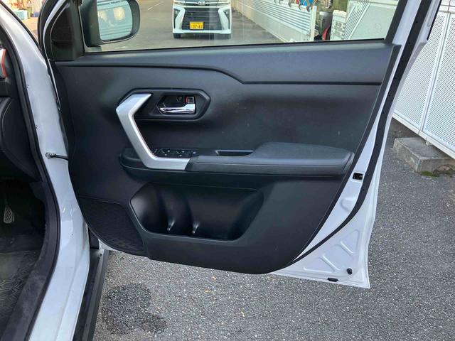 ロッキーG車検整備2年付き パノラマモニター対応カメラ 純正7型ワイドエントリーナビ 前後ナビ連動式ドライブレコーダー 純正ETC 両席シートヒーター 4コーナーセンサー USBソケット 動物の毛と臭いあり(東京都)の中古車