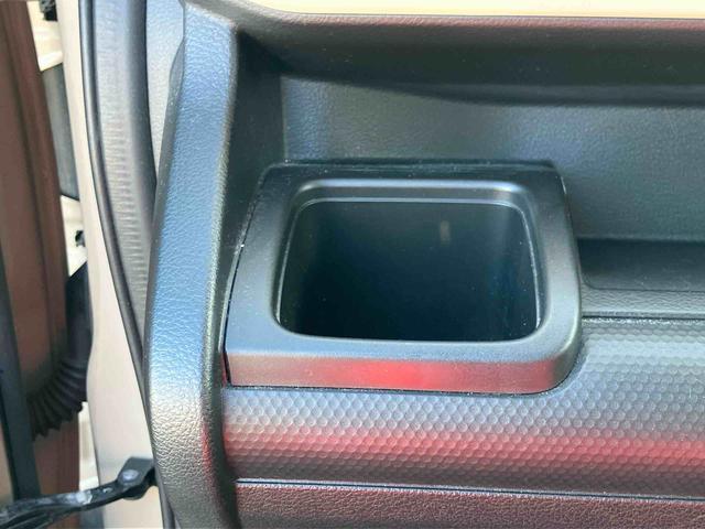 クロスビーハイブリッドＭＸ　８インチナビ　ＥＴＣ　ドライブレコーダー保証１年間距離無制限付き　４輪駆動モデル　純正８型ナビ　純正ＥＴＣ　純正前方ドライブレコーダー　スズキセーフティサポート　コーナーセンサー　パノラマモニター対応カメラ　プッシュボタンスタート（東京都）の中古車