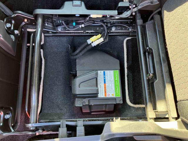 クロスビーハイブリッドＭＸ　８インチナビ　ＥＴＣ　ドライブレコーダー保証１年間距離無制限付き　４輪駆動モデル　純正８型ナビ　純正ＥＴＣ　純正前方ドライブレコーダー　スズキセーフティサポート　コーナーセンサー　パノラマモニター対応カメラ　プッシュボタンスタート（東京都）の中古車