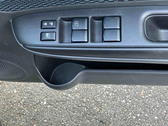 ノートX ナビゲーション ETC車載器 全方位カメラ保証 まごころ保証 1年間・走行距離無制限付き ナビゲーション ETC車載器 全方位カメラ 運転席シートリフター パワーウインドウ マニュアルエアコン パワーウインドウ キーフリーシステム(東京都)の中古車