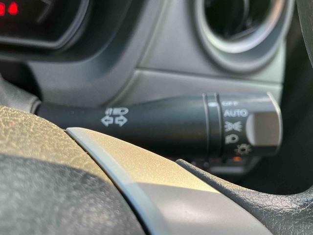 ノートX ナビゲーション ETC車載器 全方位カメラ保証 まごころ保証 1年間・走行距離無制限付き ナビゲーション ETC車載器 全方位カメラ 運転席シートリフター パワーウインドウ マニュアルエアコン パワーウインドウ キーフリーシステム(東京都)の中古車