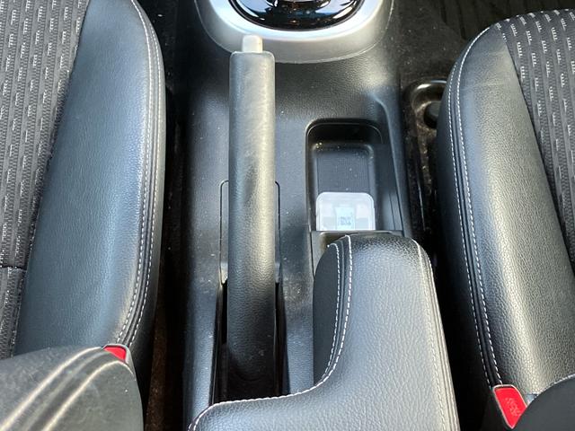 フィットハイブリッドLパッケージ保証 まごころ保証 1年間・走行距離無制限付き(東京都)の中古車