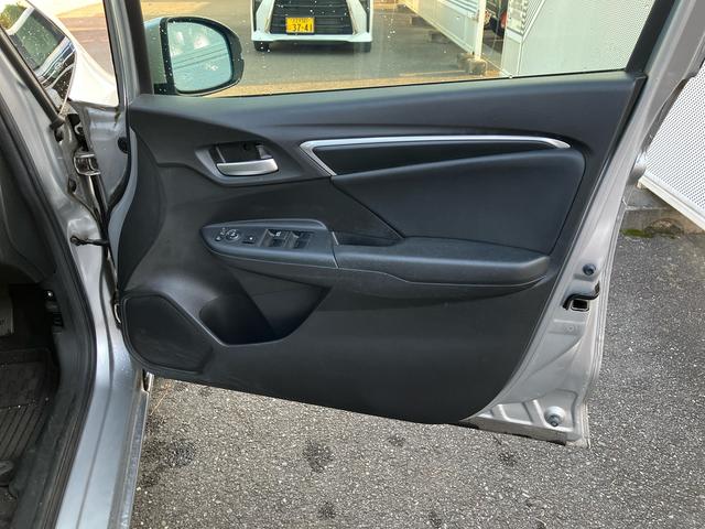 フィットハイブリッドLパッケージ保証 まごころ保証 1年間・走行距離無制限付き(東京都)の中古車