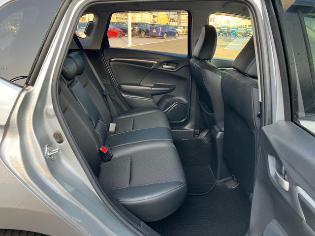 フィットハイブリッドLパッケージ保証 まごころ保証 1年間・走行距離無制限付き(東京都)の中古車