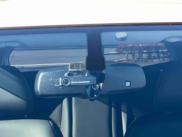 ノートメダリスト 純正ナビ ETC車載器 ドライブレコーダー保証1年間距離無制限付き 純正ナビゲーション ETC車載器 ドライブレコーダー 全方位カメラ 電動格納ドアミラー HIDヘッドランプ キーフリーシステム オートライト(東京都)の中古車