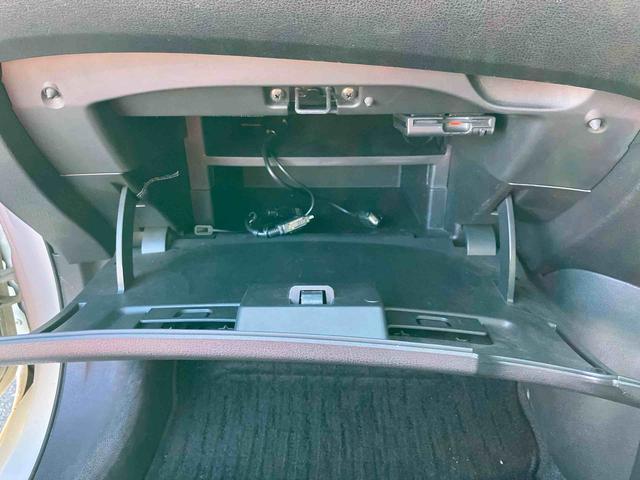 ノートメダリスト 純正ナビ ETC車載器 ドライブレコーダー保証1年間距離無制限付き 純正ナビゲーション ETC車載器 ドライブレコーダー 全方位カメラ 電動格納ドアミラー HIDヘッドランプ キーフリーシステム オートライト(東京都)の中古車