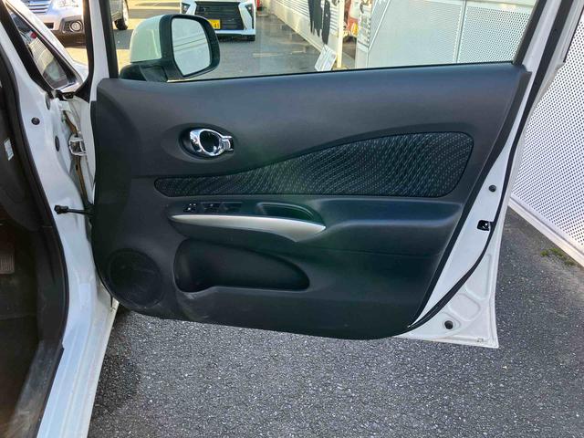 ノートメダリスト 純正ナビ ETC車載器 ドライブレコーダー保証1年間距離無制限付き 純正ナビゲーション ETC車載器 ドライブレコーダー 全方位カメラ 電動格納ドアミラー HIDヘッドランプ キーフリーシステム オートライト(東京都)の中古車