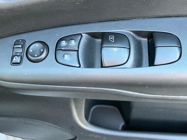 セレナｅ−パワー　ハイウェイスター保証　まごころ保証　１年間・走行距離無制限付き（東京都）の中古車