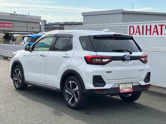 ロッキープレミアムG HEVハイブリッドモデル 純正9型オールインワンナビ パノラマモニター対応カメラ 前後ナビ連動式ドライブレコーダー 純正ETC 17インチアルミホイール アダプティブクルーズコントロール 両席シートヒーター(東京都)の中古車