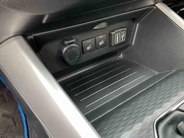 ロッキープレミアムG HEVハイブリッドモデル 純正9型オールインワンナビ パノラマモニター対応カメラ 前後ナビ連動式ドライブレコーダー 純正ETC 17インチアルミホイール アダプティブクルーズコントロール 両席シートヒーター(東京都)の中古車