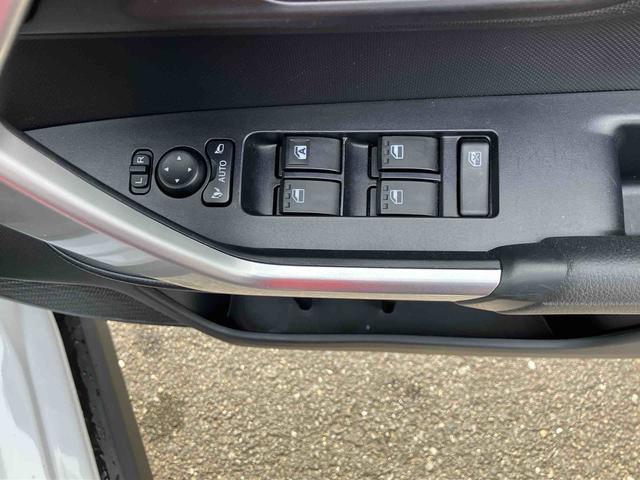 ロッキープレミアムG HEVハイブリッドモデル 純正9型オールインワンナビ パノラマモニター対応カメラ 前後ナビ連動式ドライブレコーダー 純正ETC 17インチアルミホイール アダプティブクルーズコントロール 両席シートヒーター(東京都)の中古車