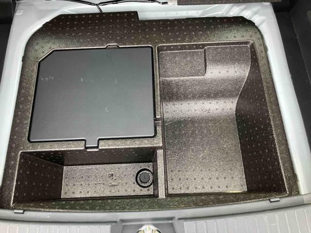 ロッキープレミアムG HEVハイブリッドモデル 純正9型オールインワンナビ パノラマモニター対応カメラ 前後ナビ連動式ドライブレコーダー 純正ETC 17インチアルミホイール アダプティブクルーズコントロール 両席シートヒーター(東京都)の中古車