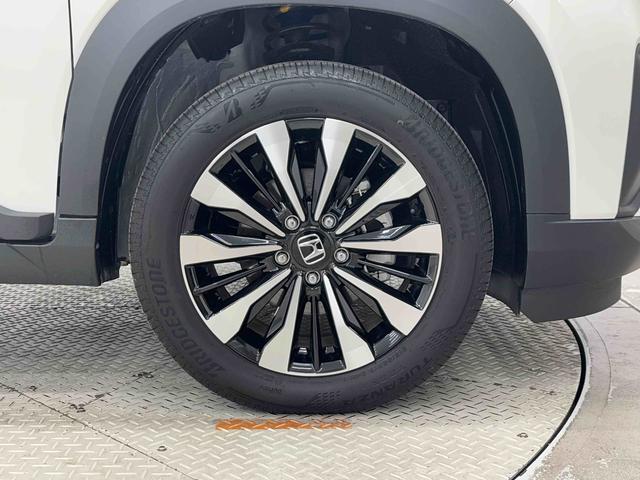 WR−VZ純正8型ナビゲーション 純正ETC2.0 前後ドライブレコーダー バックカメラ アダプティブクルーズコントロール 7速マニュアルシフトモード USBソケット ホンダセンシング 17インチアルミホイール(東京都)の中古車