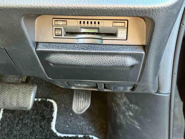 ノアSi ダブルバイビーIII ナビ バックカメラ ETC2.0保証 新車保証・まごころ保証 1年間・走行距離無制限付き 純正9型オールインワンナビ バックカメラ 純正ETC2.0 後席モニター 両側電動スライドドア オートクルーズコントロール USBソケット(東京都)の中古車