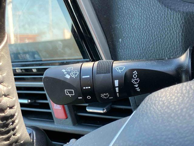 ノアSi ダブルバイビーIII ナビ バックカメラ ETC2.0保証 新車保証・まごころ保証 1年間・走行距離無制限付き 純正9型オールインワンナビ バックカメラ 純正ETC2.0 後席モニター 両側電動スライドドア オートクルーズコントロール USBソケット(東京都)の中古車